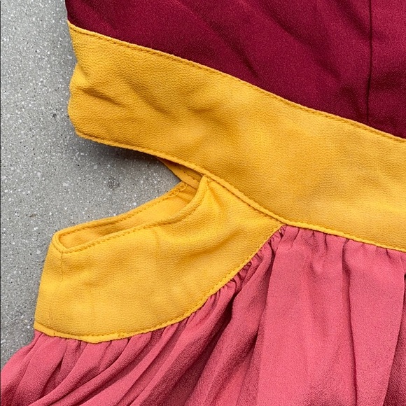 Dress - Picture 2 of 3